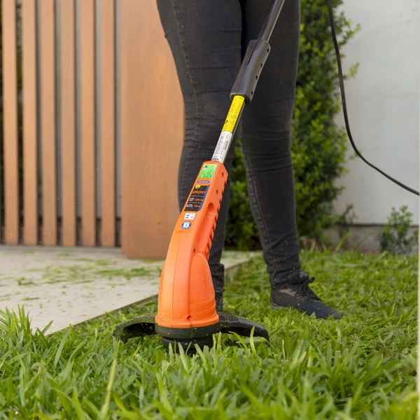 Aparador de Grama Elétrico Bipartido Tramontina APB1500T 1500W